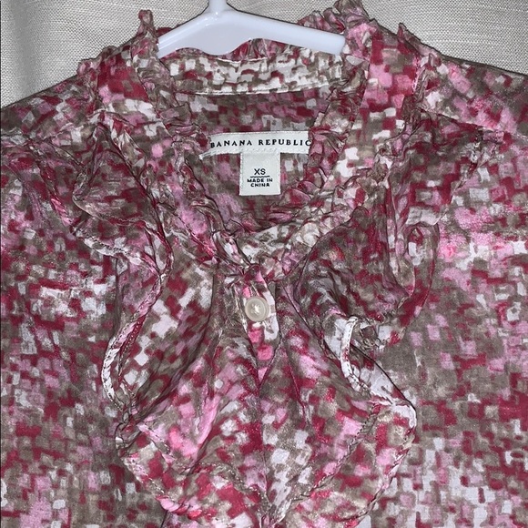 Banana Republic Top - Picture 2 of 4